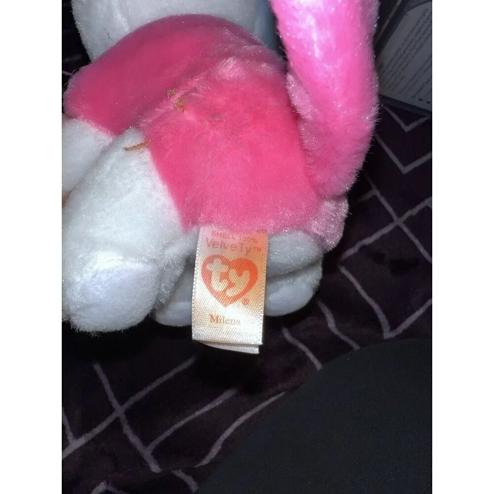 NWT TY Beanie Boos - MILENA the Valentine's Kitty Cat (Glitter Eyes) (6 inch)